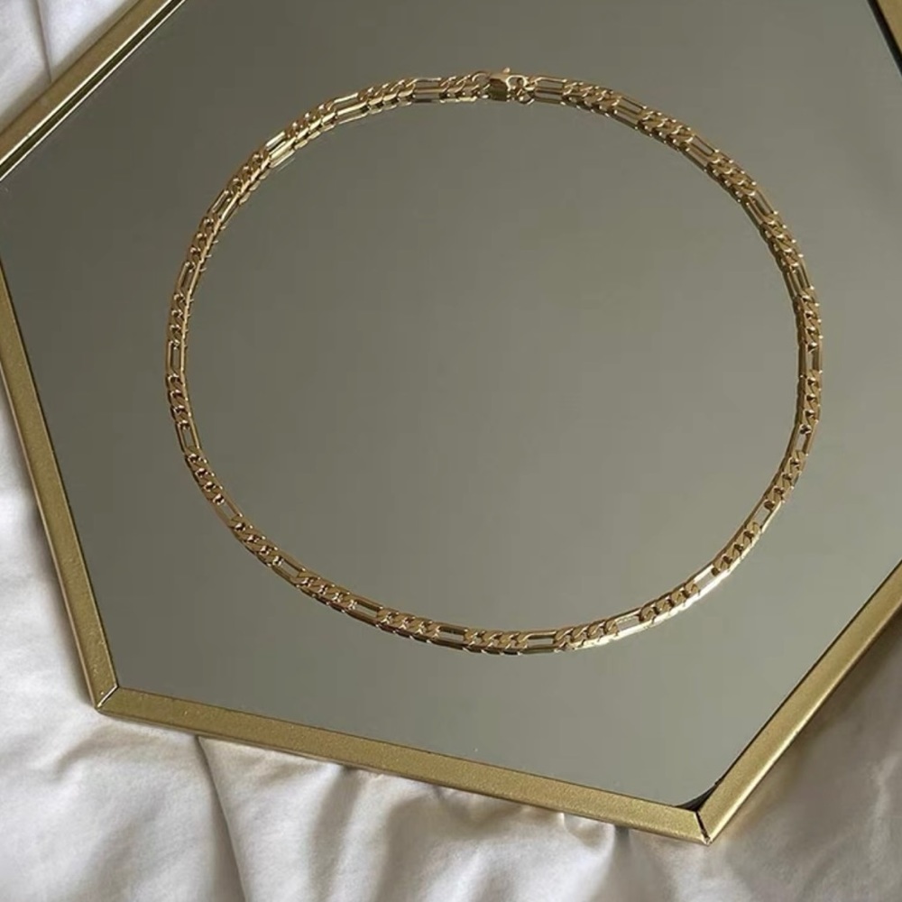💫14K Gold Plated Big Figaro Link Chain Necklace💫